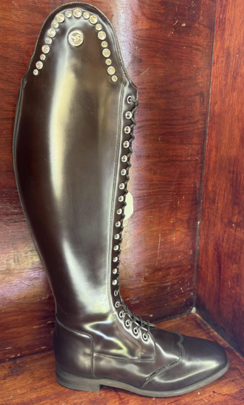 Celeris Bia Handpolish brown DEMO