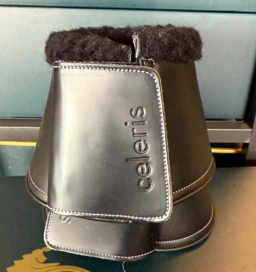 Celeris Klokker Handpolished Black