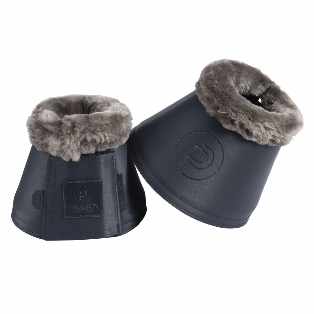 Eskadron klokker faux fur navy