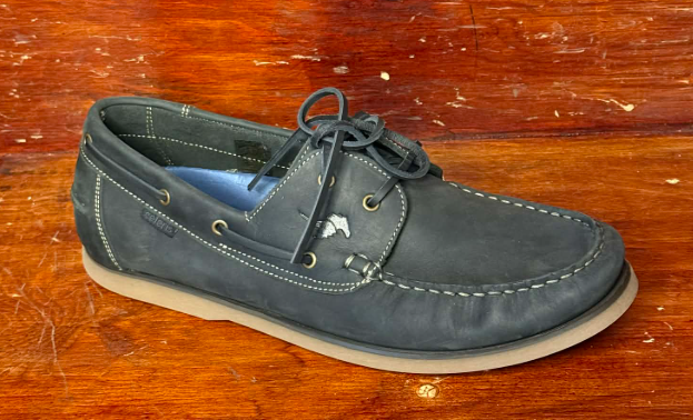 Celeris Vela Oiled Nubuck Black