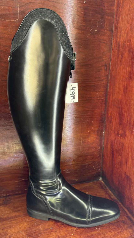 Celeris Olivia Handpolished Black m/pipe DEMO