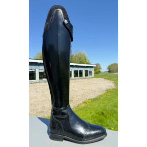 Celeris Olivia Handpolished Black Flex