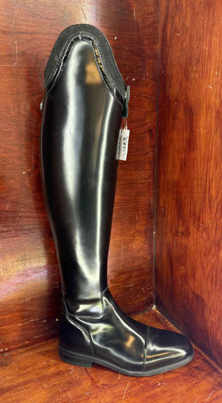 Celeris Olivia Handpolished Black DEMO