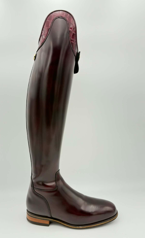 Celeris Olivia Handpolished Oxblood Lmt. edition